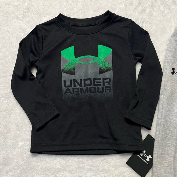 Boys 2 piece Under Armour Set, Size 18 months, NWT! - Picture 2 of 3